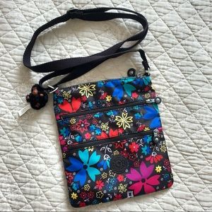 NWOT Kipling Keiko Floral Purse Bag